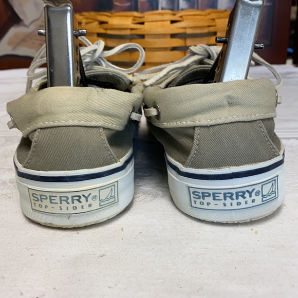 Sperry Top-sider flat boat shoes size 8 One small light stain shown in picture - Picture 2 of 7